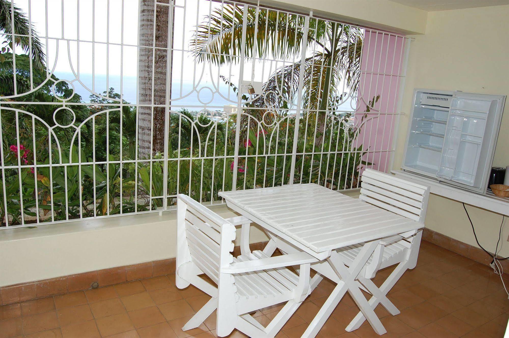 Inn At Shaw Park Gardens & Waterfalls Ocho Rios Bagian luar foto